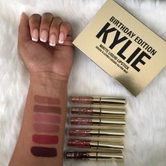 Фото:  Помада Kylie Jenner Birthday. Вид 2.